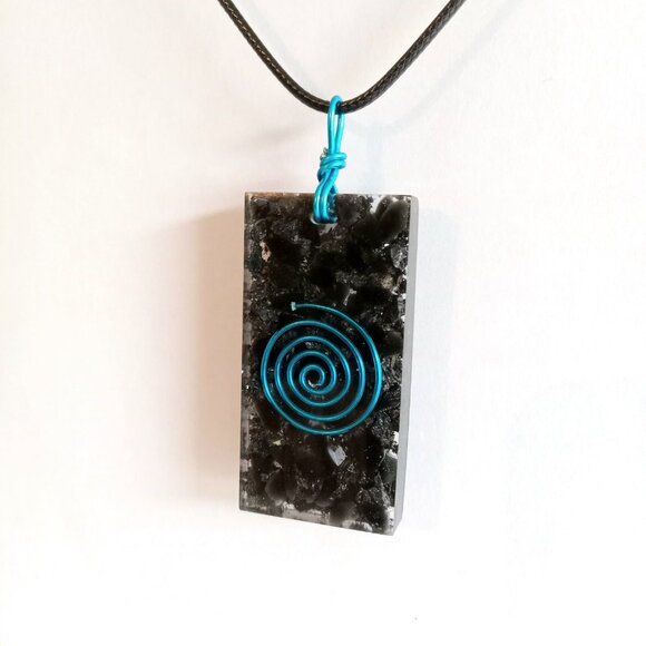 Men's women's black tourmaline hematite iron and copper orgonite necklace unisex - Picture 3 of 6
